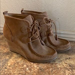 Lucky brand wedge moccasins